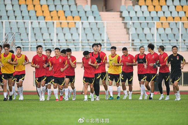 据TheAthletic报道，切尔西仍无和加拉格尔续约的迹象，愿意在下个月倾听对他的报价。